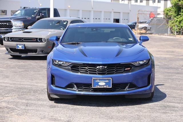 Used 2021 Chevrolet Camaro LT w/ RS Package RWD image 4