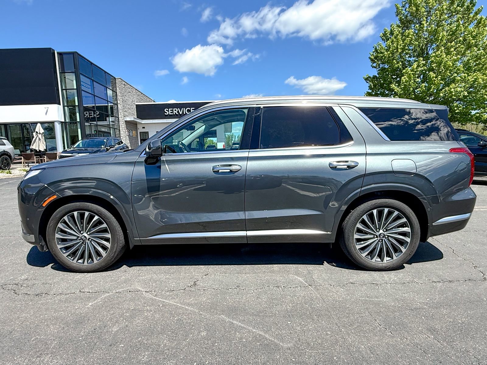 Used 2023 Hyundai Palisade Calligraphy AWD/4WD image 10