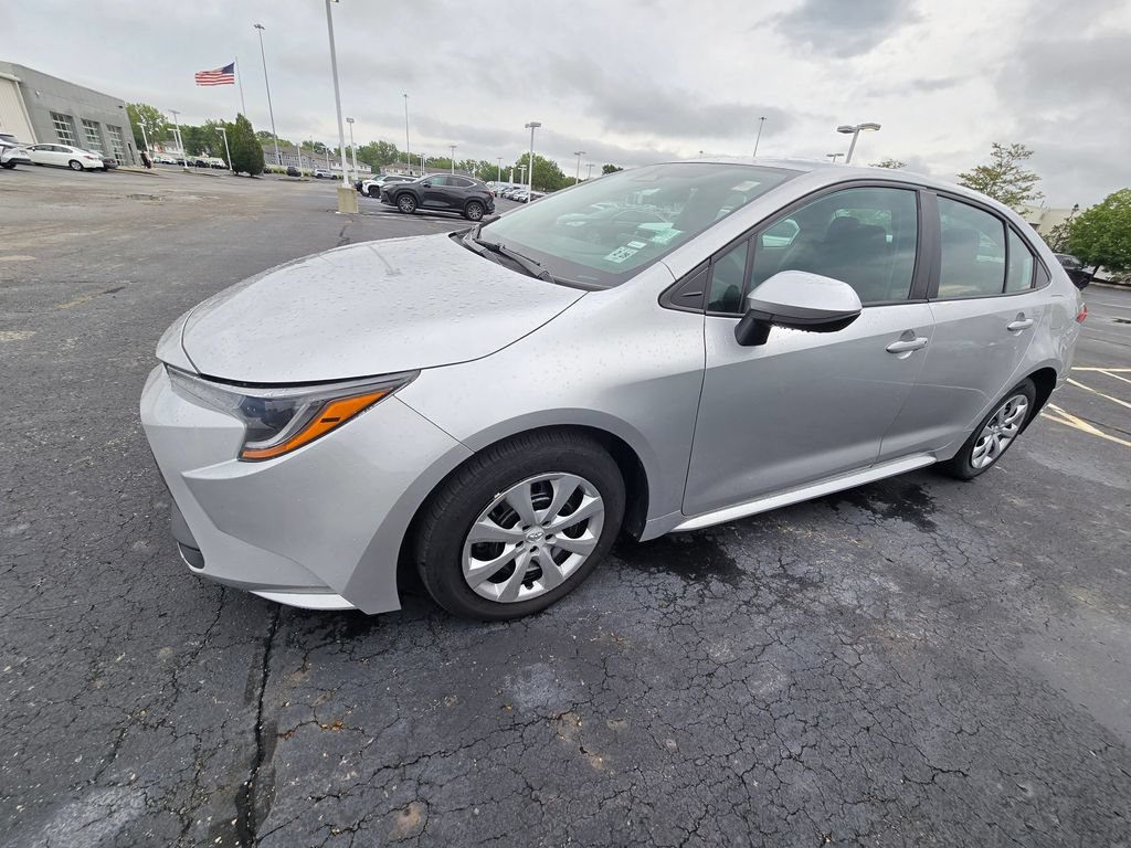 Certified 2024 Toyota Corolla LE FWD image 5