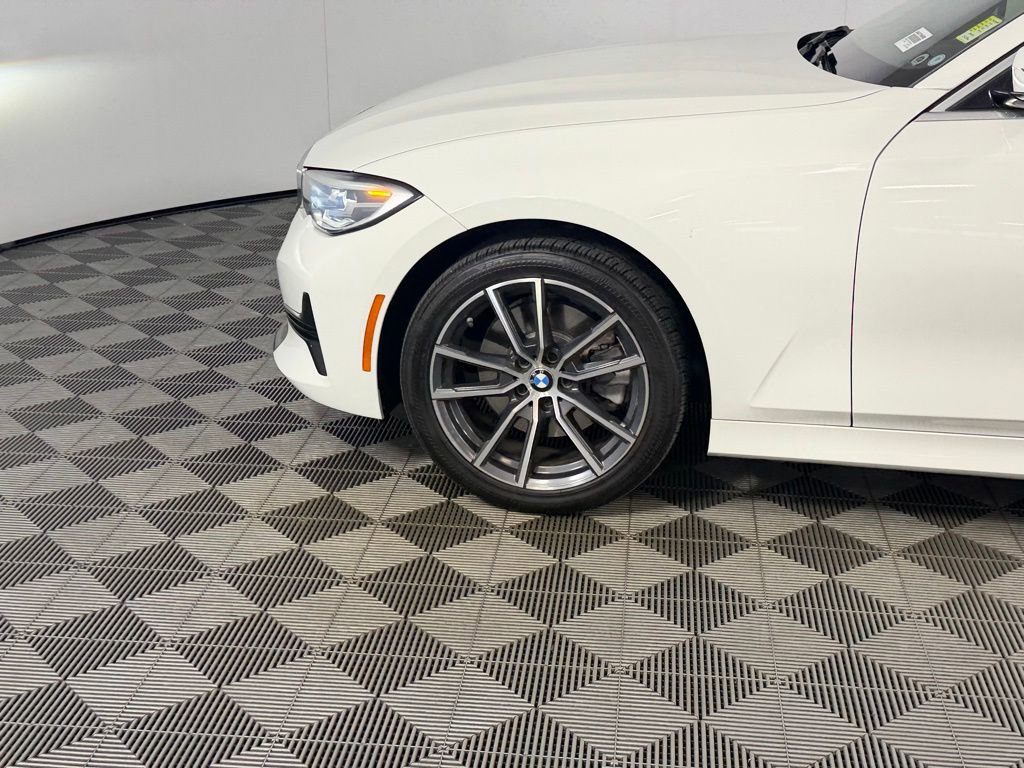 Used 2021 BMW 330i Sedan RWD image 11