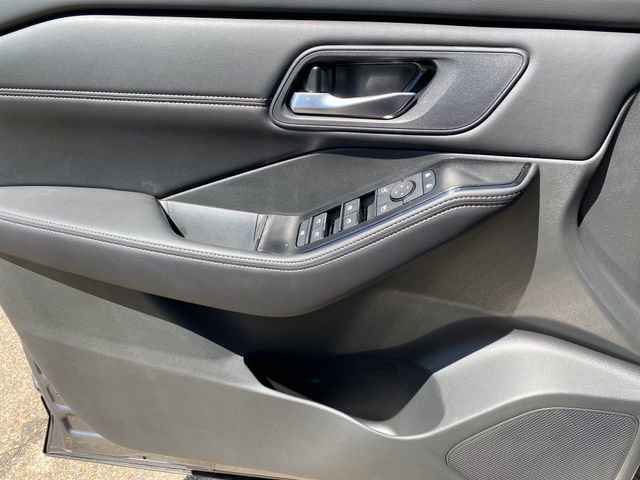 New 2026 Nissan Rogue SV image 13