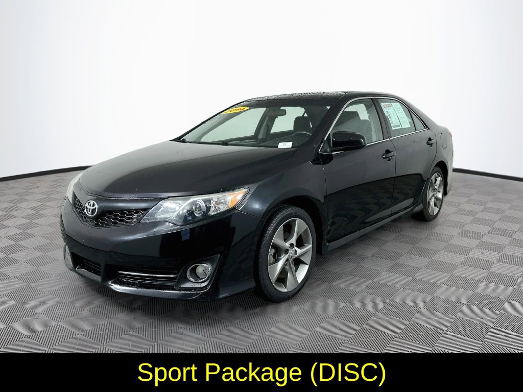 Used 2014 Toyota Camry SE FWD image 5