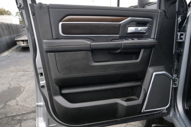 Used 2024 RAM 5500 Laramie image 35