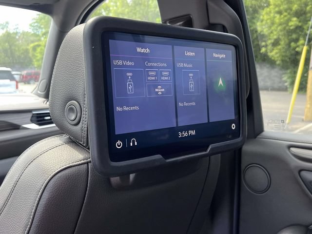 Used 2021 GMC Yukon Denali w/ Denali Premium Package AWD/4WD image 17