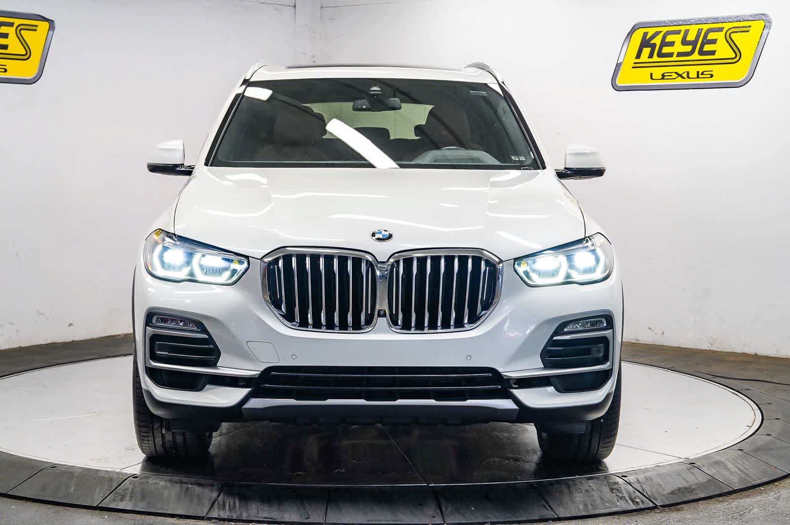 Used 2020 BMW X5 sDrive40i w/ Executive Package RWD image 3