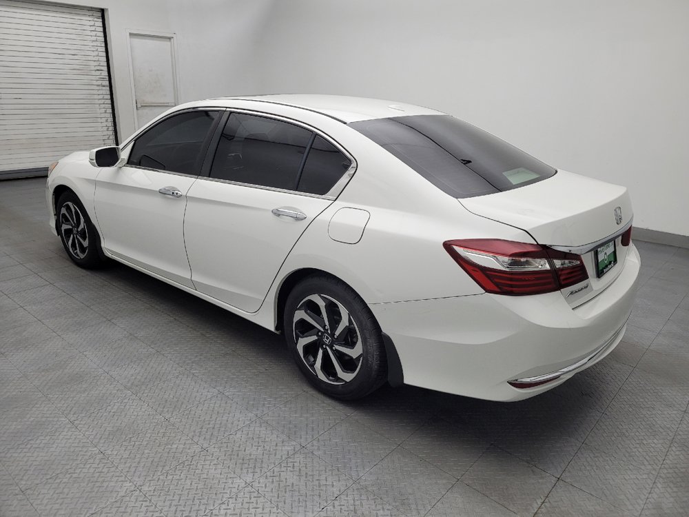 Used 2017 Honda Accord EX image 3