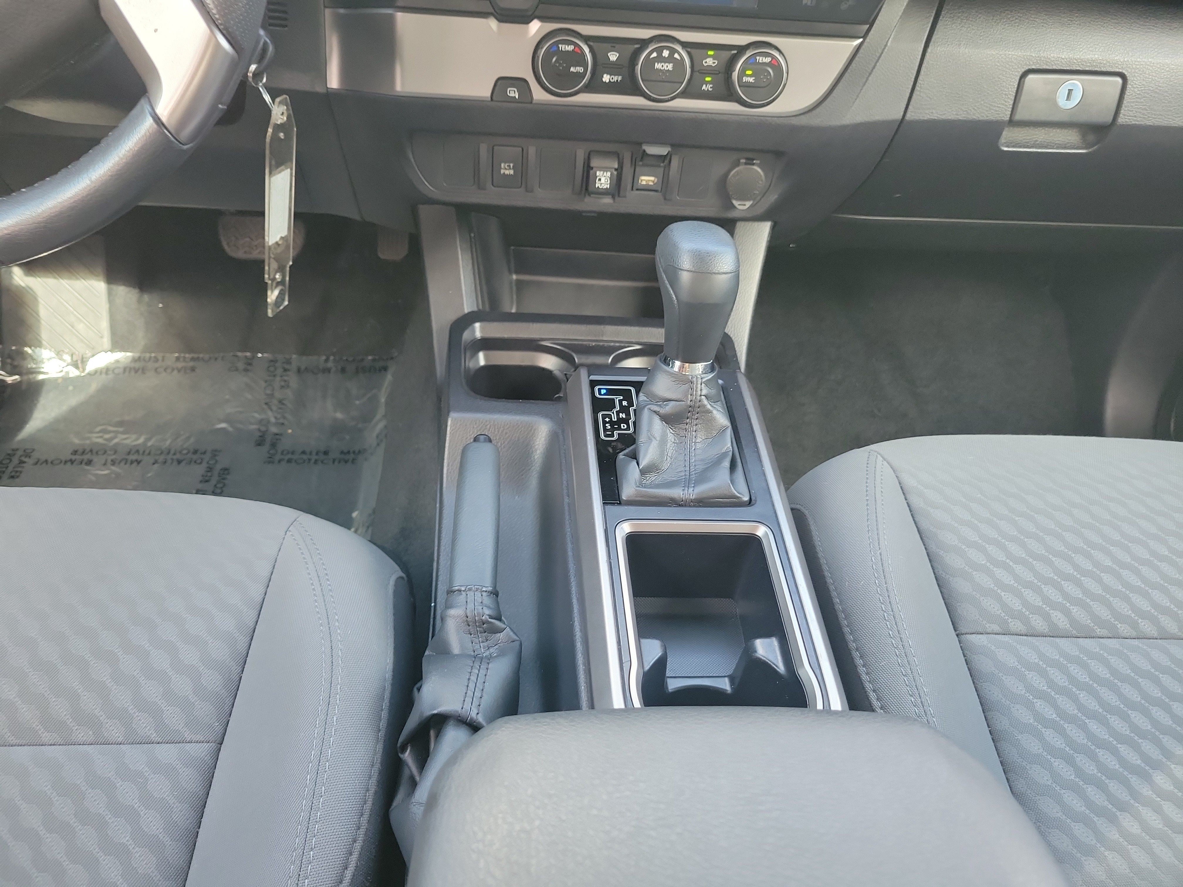 Used 2021 Toyota Tacoma SR5 RWD image 18