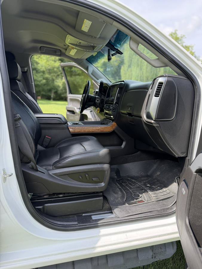 Used 2019 Chevrolet Silverado 2500 LTZ w/ Duramax Plus Package AWD/4WD image 23