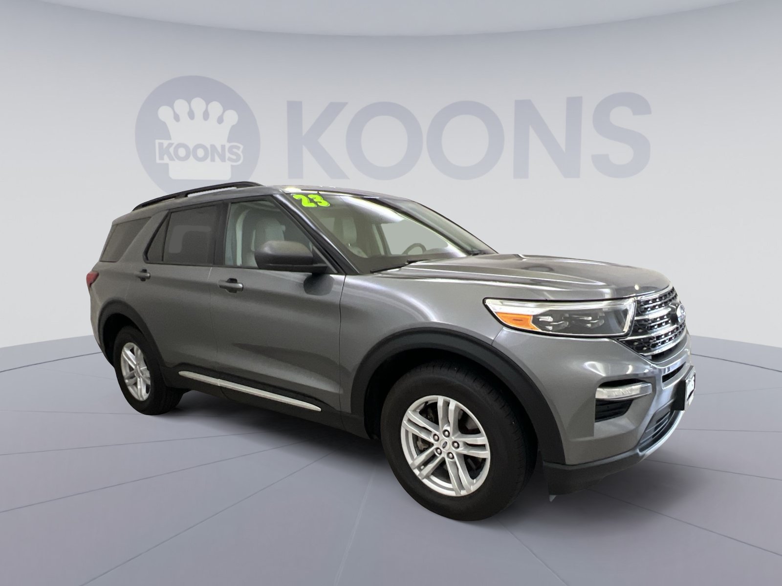 Used 2023 Ford Explorer XLT w/ Equipment Group 202A AWD/4WD image 10