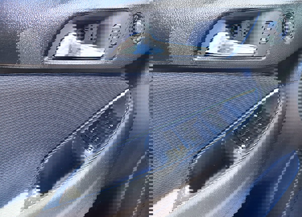 Used 2018 Chevrolet Cruze LT image 37