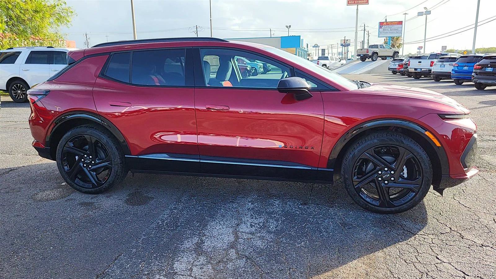 New 2025 Chevrolet Equinox EV RS image 9