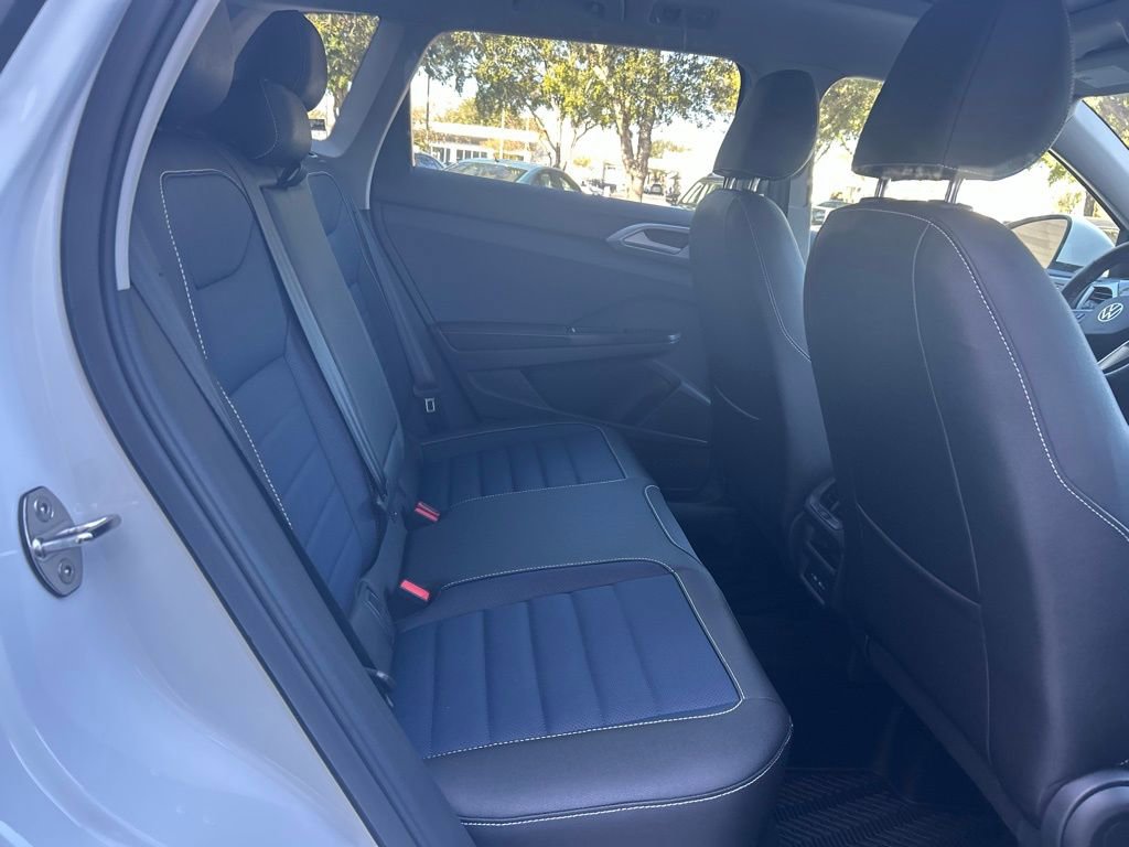 New 2026 Volkswagen Taos SEL image 40