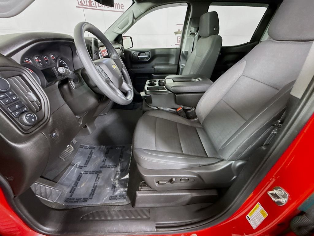 Used 2025 Chevrolet Silverado 1500 Custom w/ LPO, Dark Essentials Package image 22