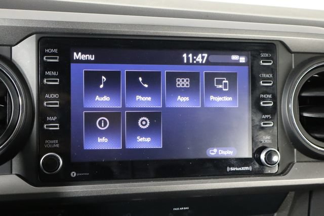 Used 2020 Toyota Tacoma SR5 AWD/4WD image 28