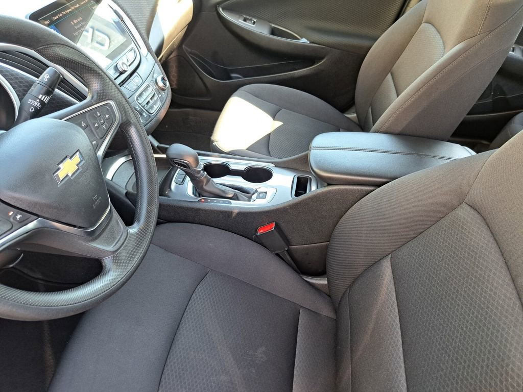 Used 2025 Chevrolet Malibu LT image 17