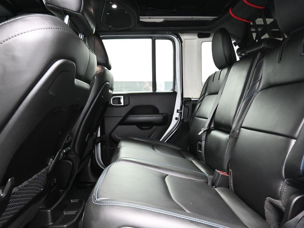 Used 2024 Jeep Wrangler Unlimited Rubicon 4xe image 14