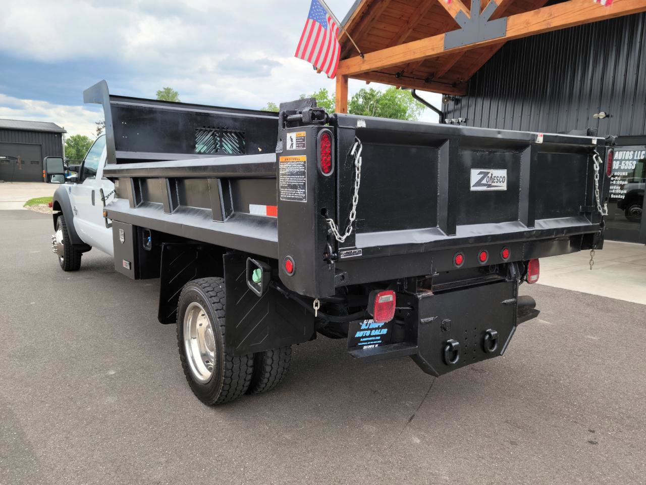 Used 2016 Ford F550 4x4 Crew Cab Super Duty image 6