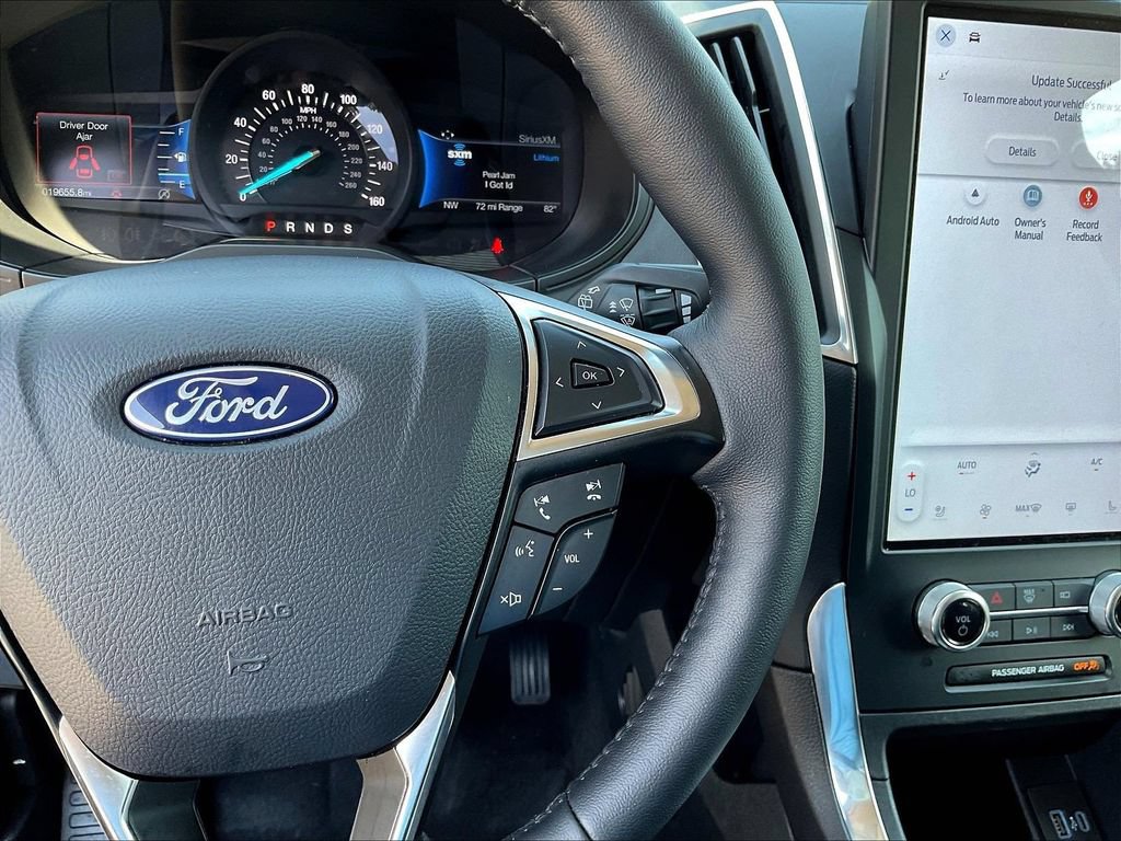 Used 2024 Ford Edge Titanium AWD/4WD image 14