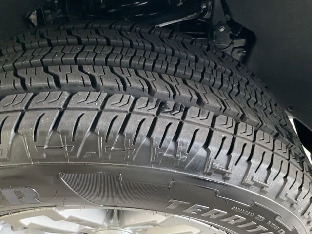 Used 2025 Chevrolet Colorado LT image 29