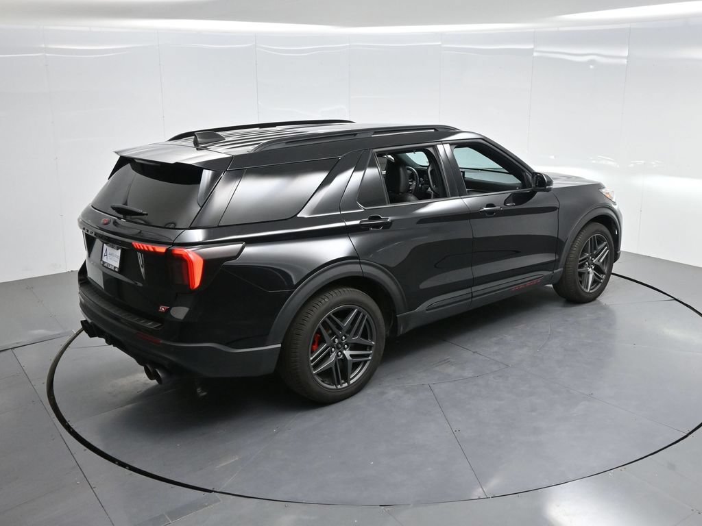 Used 2025 Ford Explorer ST AWD/4WD image 52