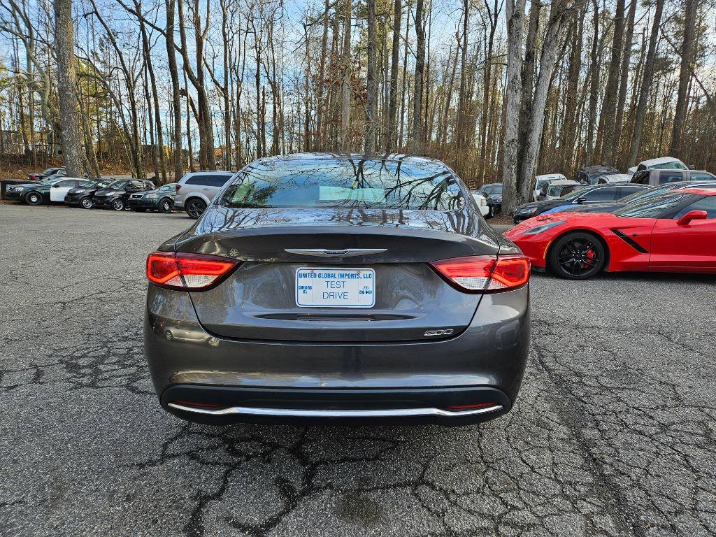 Used 2015 Chrysler 200 Limited image 5