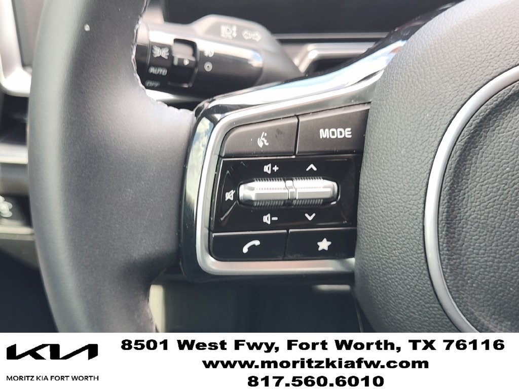 Certified 2025 Kia Sorento EX FWD image 30