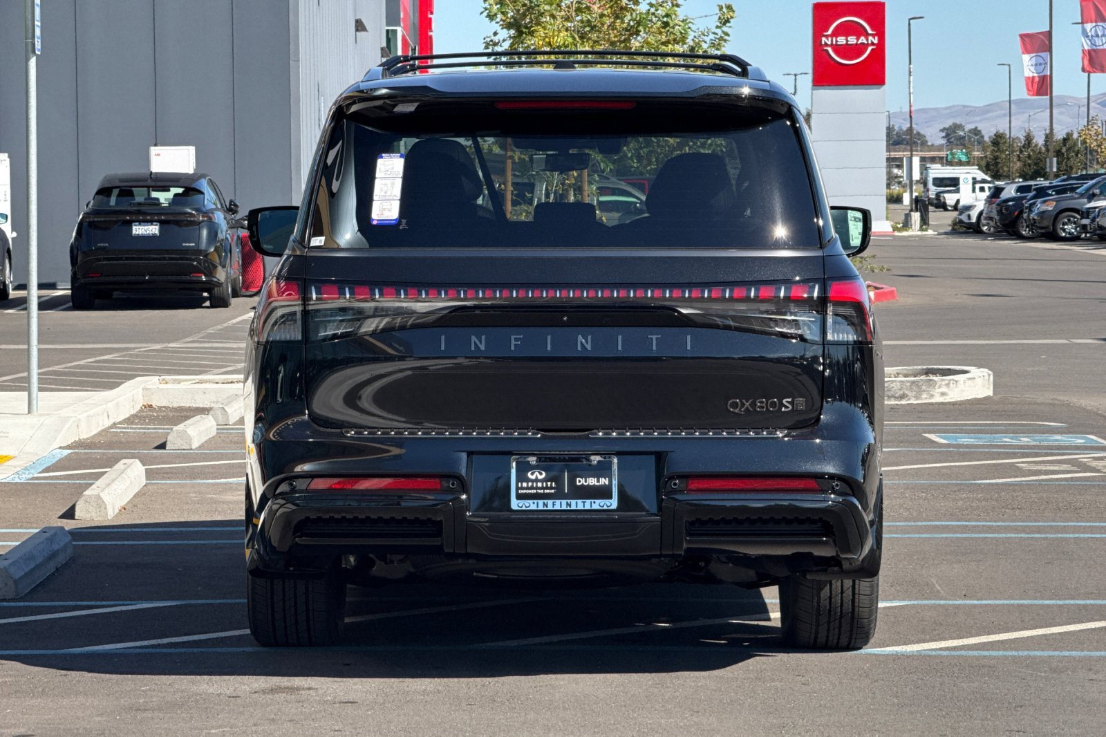New 2026 INFINITI QX80 4WD w/ Sport Exterior Package image 4