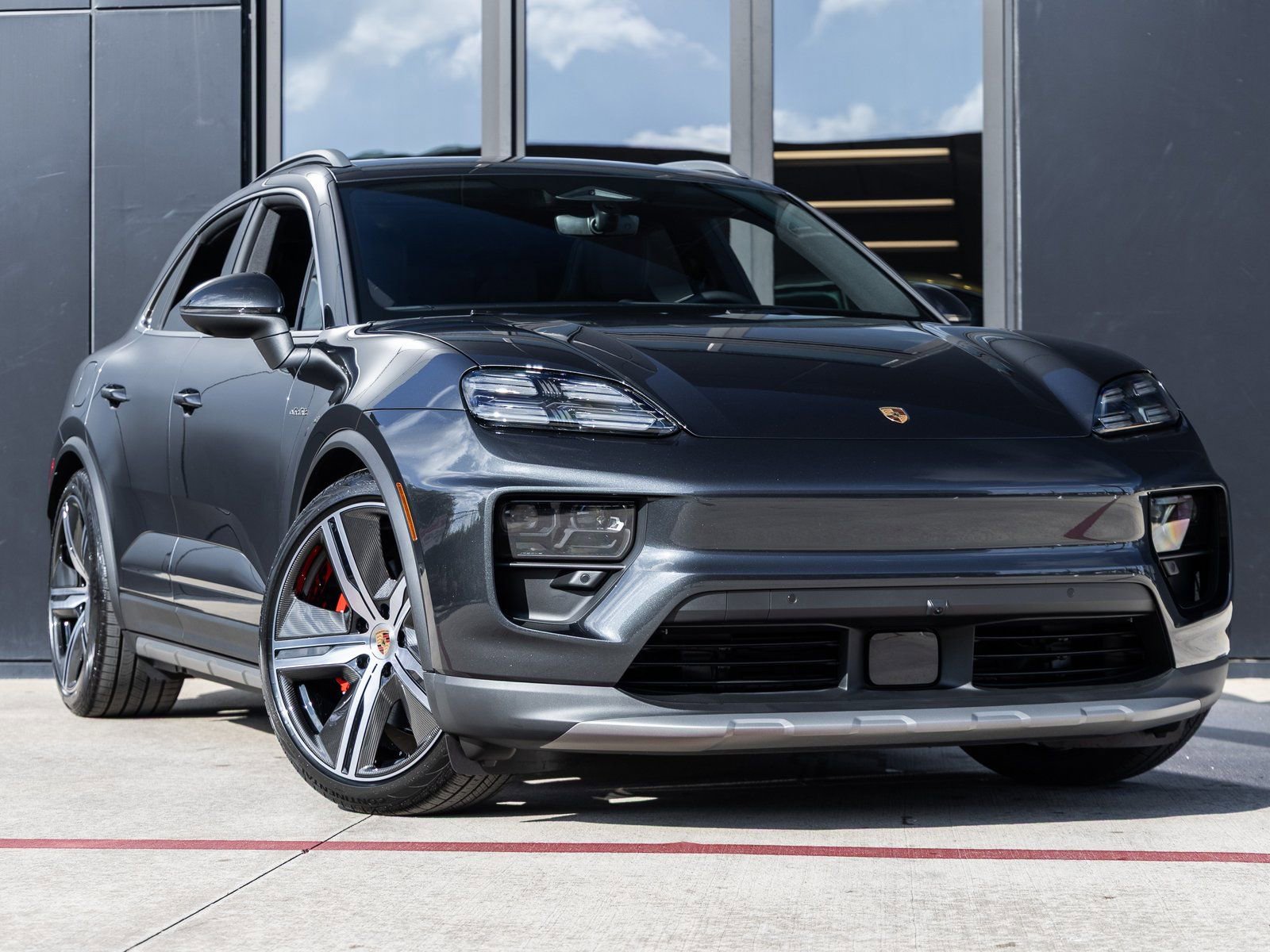 New 2025 Porsche Macan 4S Electric image 6