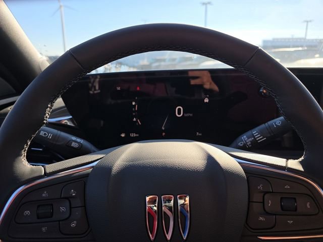 Used 2024 Buick Envista Avenir image 11