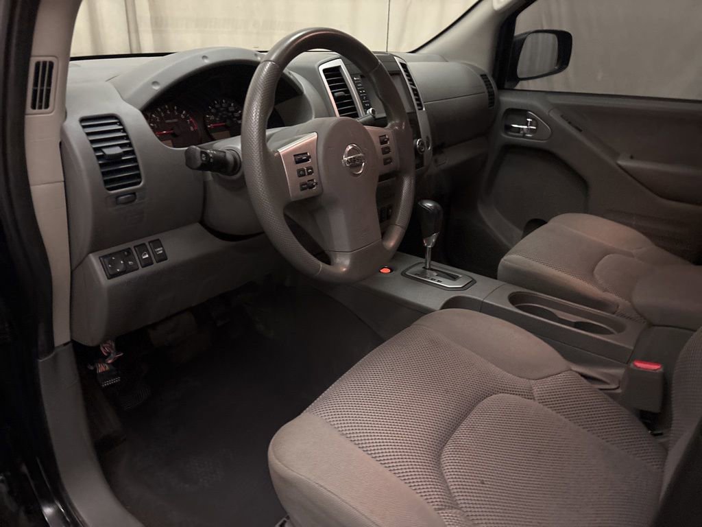 Used 2020 Nissan Frontier SV image 13