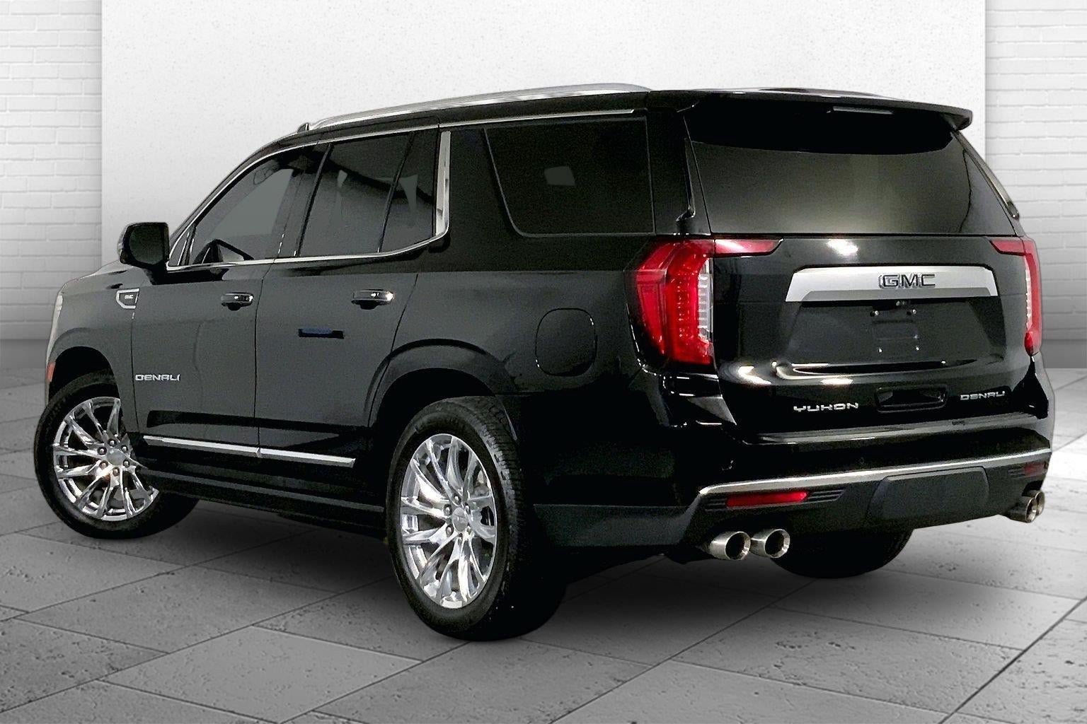 Used 2021 GMC Yukon Denali w/ Denali Premium Package AWD/4WD image 11