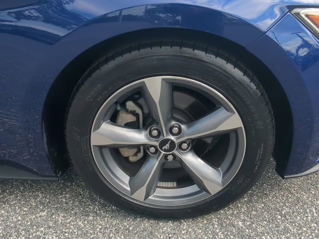 Used 2016 Ford Mustang Coupe RWD image 12