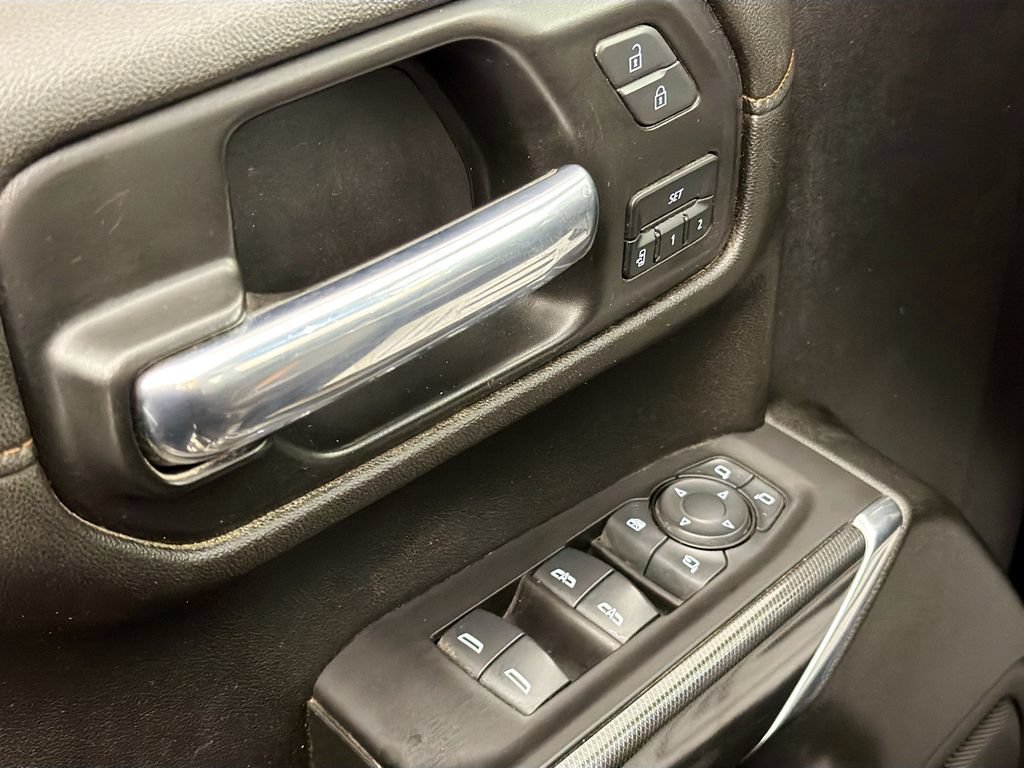 Used 2021 GMC Sierra 1500 AT4 w/ AT4 Preferred Package AWD/4WD image 18