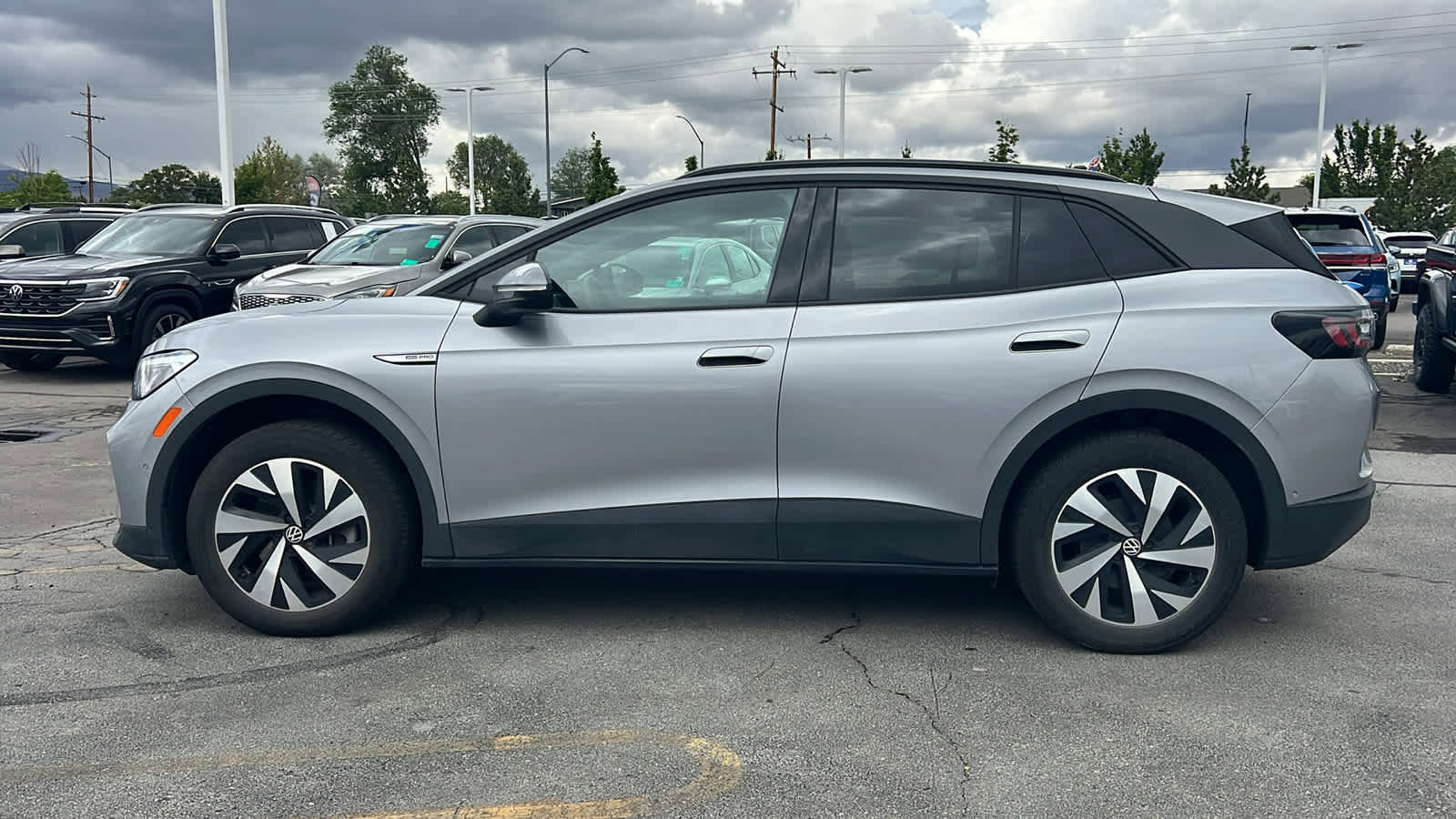 Used 2023 Volkswagen ID.4 Pro AWD/4WD image 8