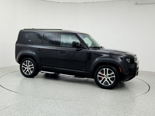 Used 2023 Land Rover Defender 110 X image 3