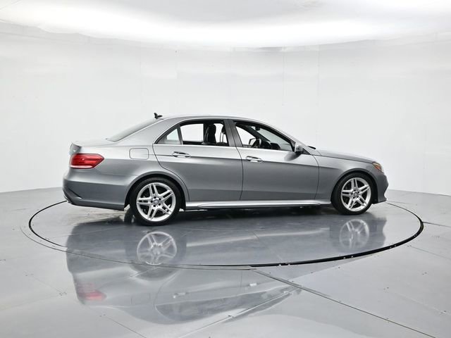 Used 2014 Mercedes-Benz E 350 4MATIC Sedan image 2