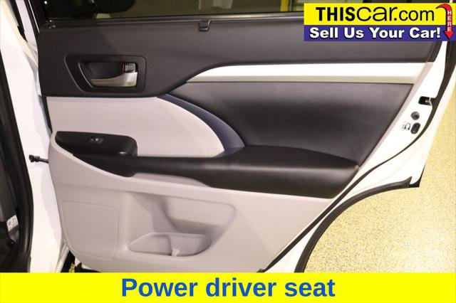 Used 2019 Toyota Highlander XLE FWD image 16