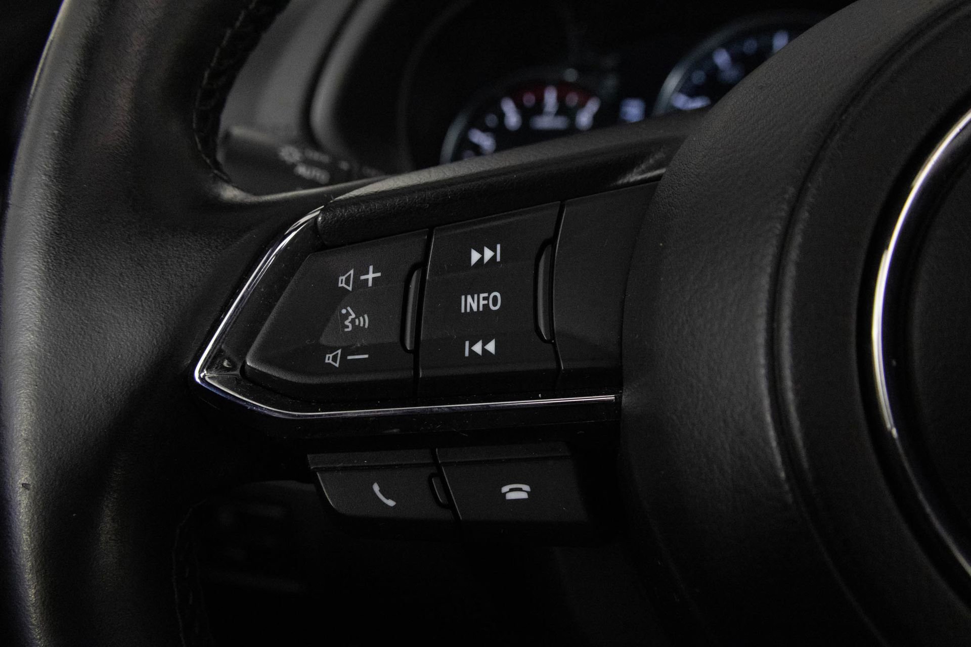 Used 2019 MAZDA CX-5 Signature image 29