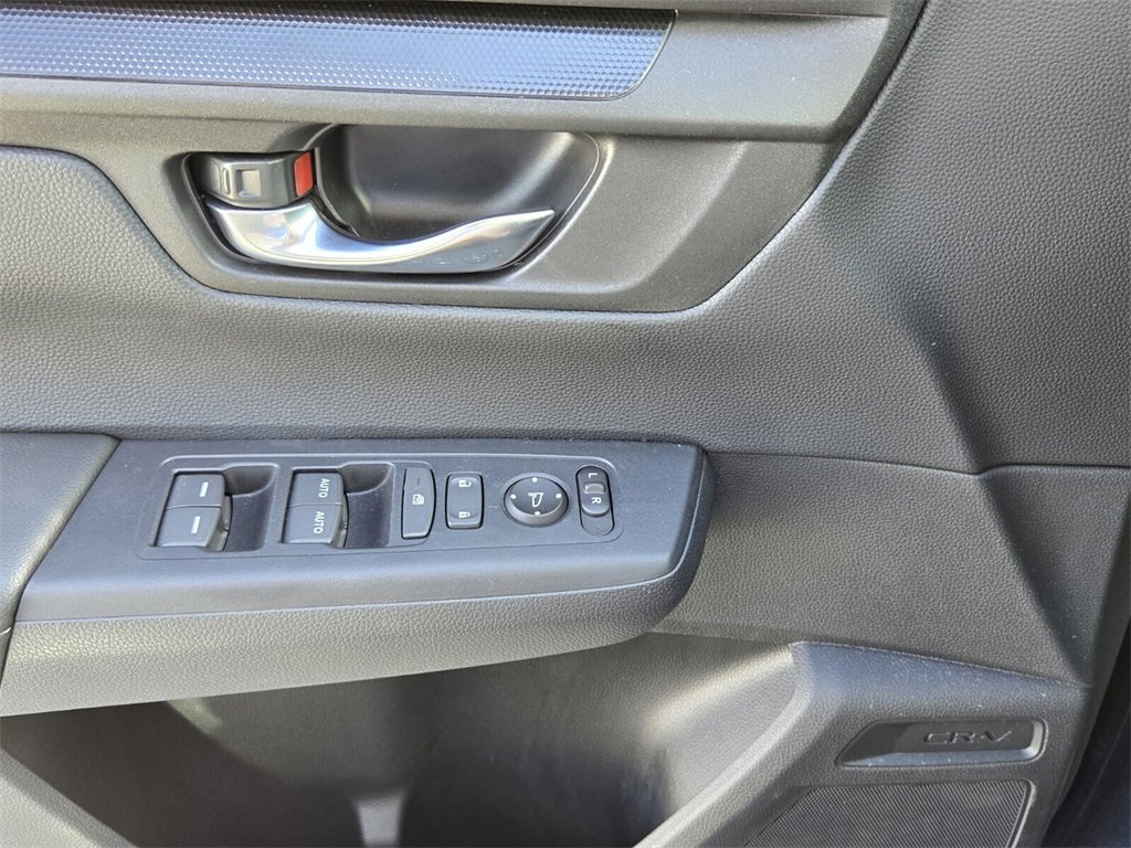 Used 2025 Honda CR-V EX image 27