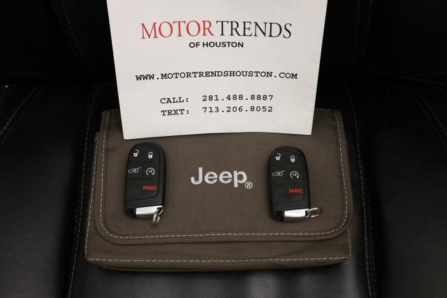 Used 2017 Jeep Grand Cherokee Altitude image 31