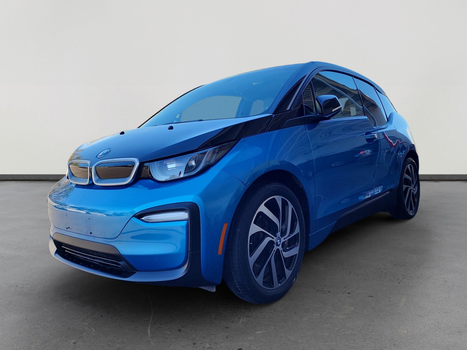Used 2018 BMW i3 image 1