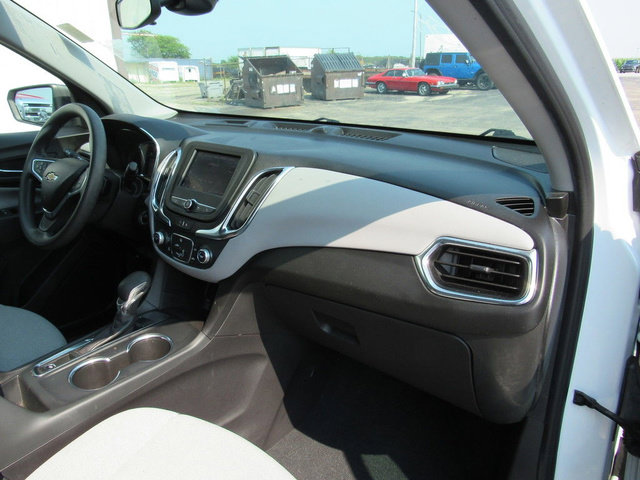Used 2022 Chevrolet Equinox LS w/ LS Convenience Package FWD image 15