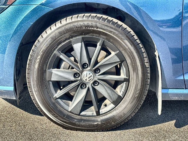 Used 2019 Volkswagen Golf S FWD image 18