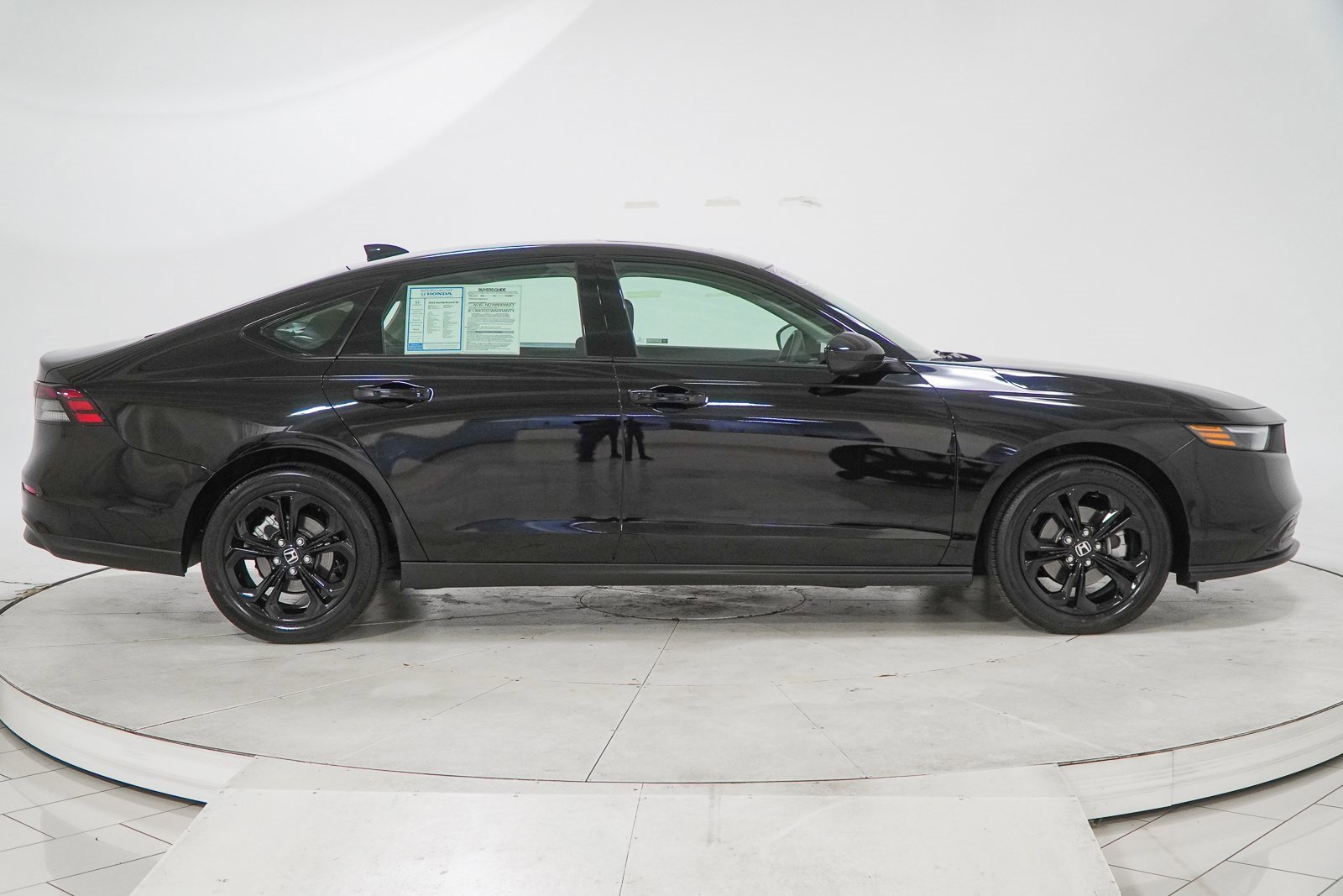 Certified 2025 Honda Accord SE image 12