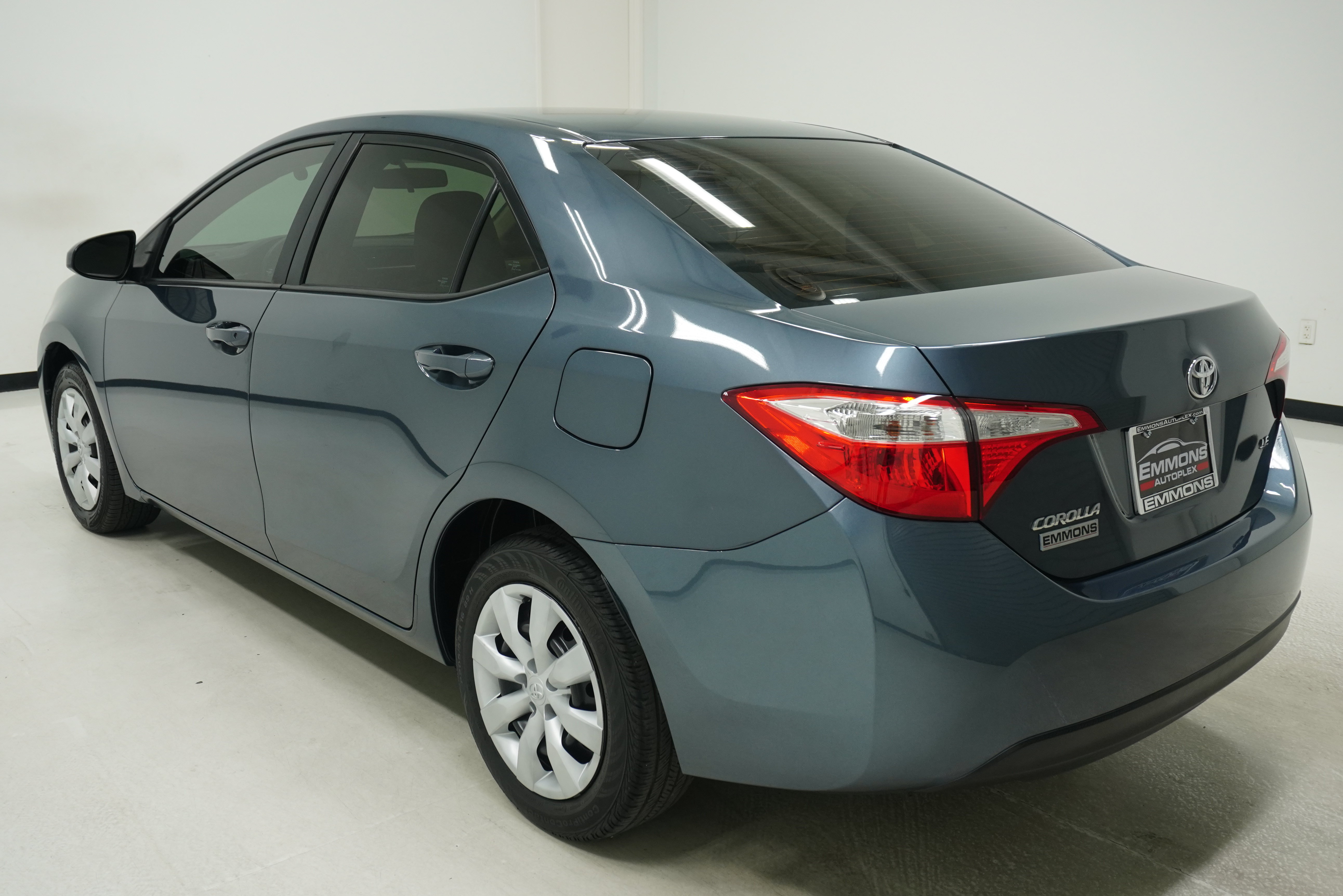 Used 2014 Toyota Corolla LE FWD image 6