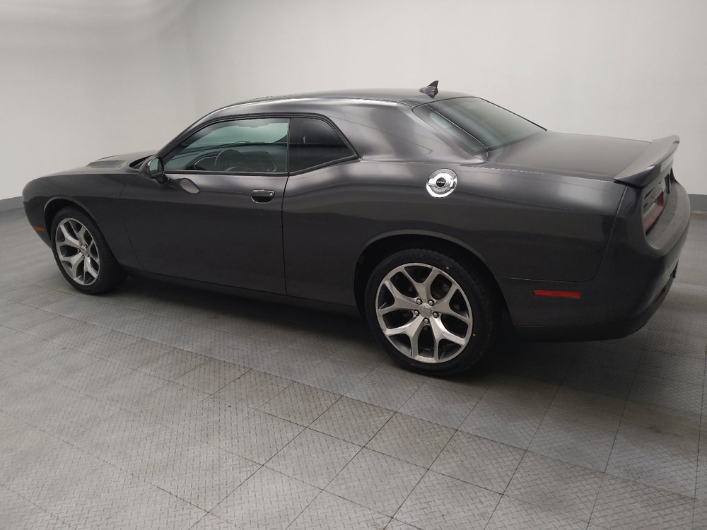 Used 2015 Dodge Challenger SXT Plus image 3