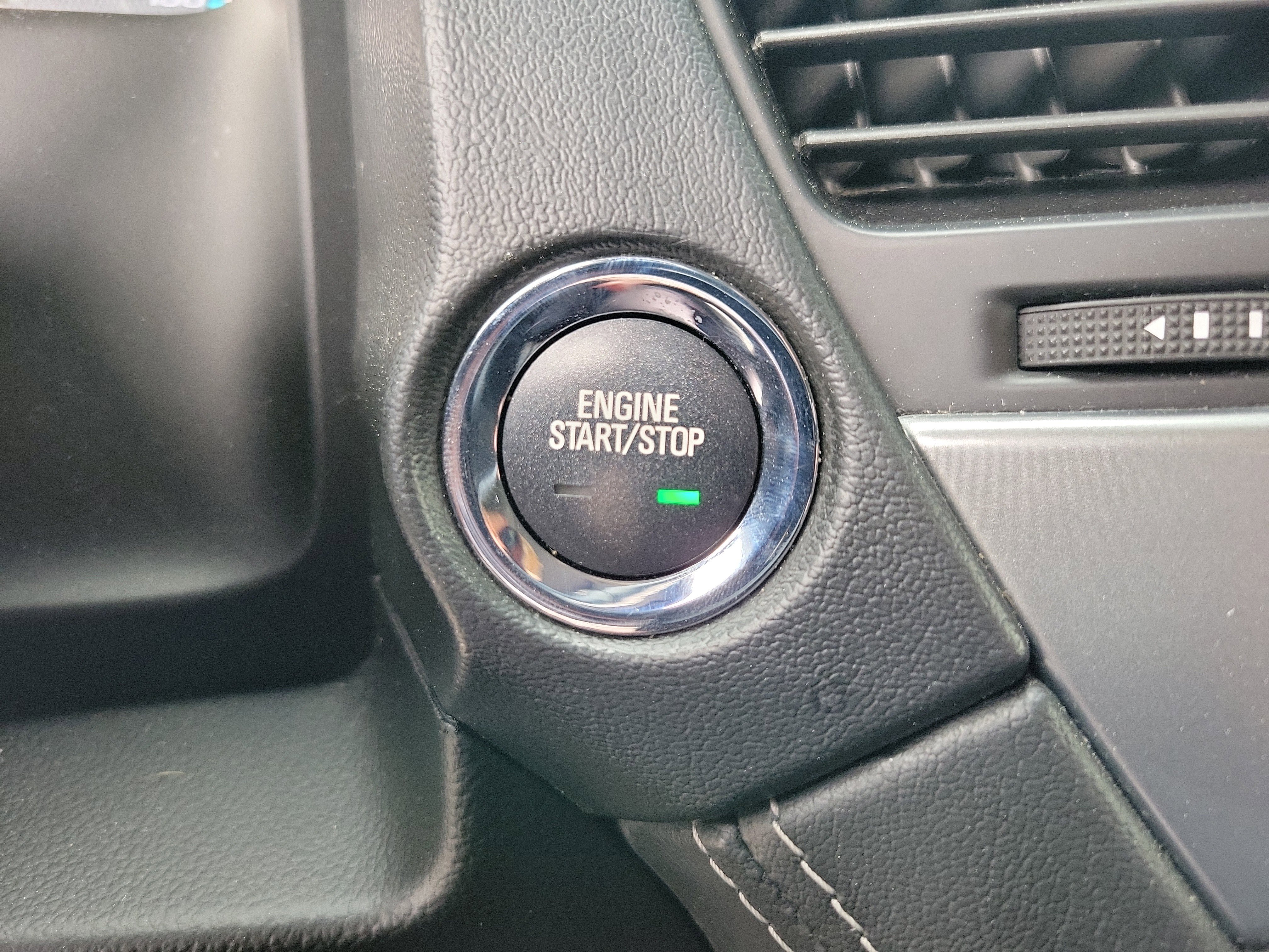 Used 2018 Chevrolet Tahoe LT AWD/4WD image 23