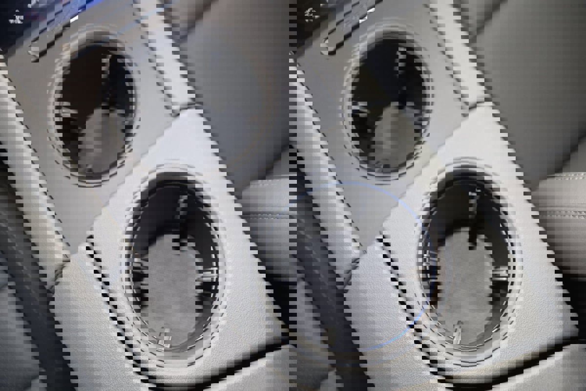 Used 2020 Porsche Taycan 4S image 35