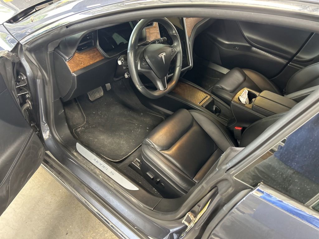 Used 2020 Tesla Model S Long Range AWD/4WD image 2