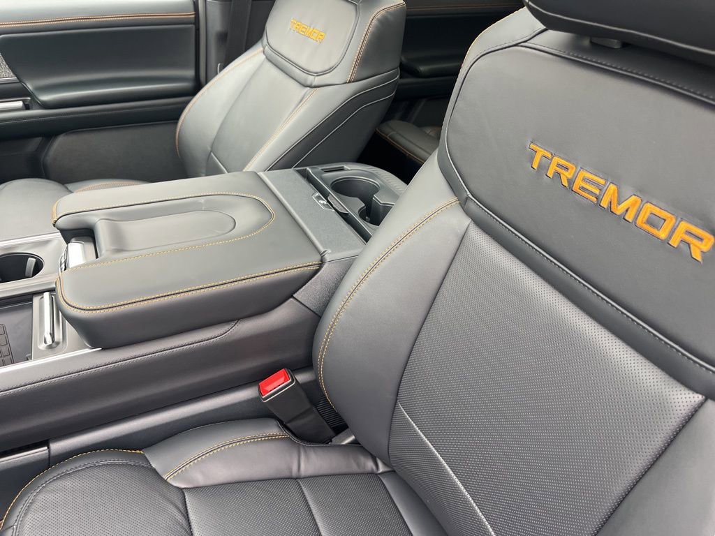 New 2025 Ford Expedition Tremor image 10